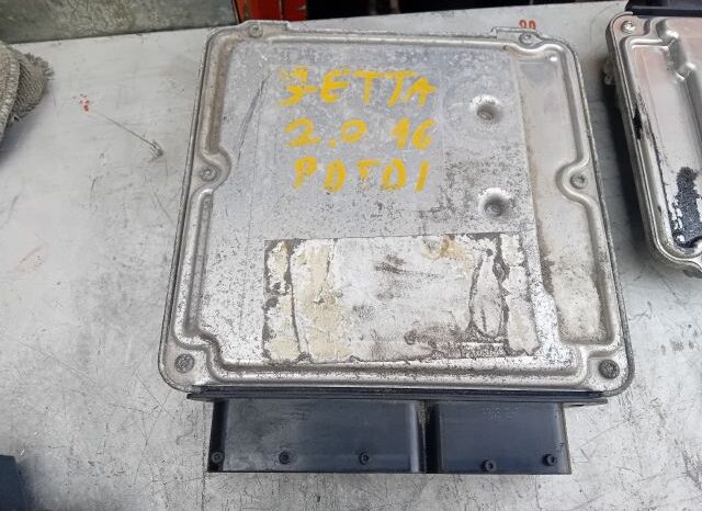 
								VW Motorvezérlő full									