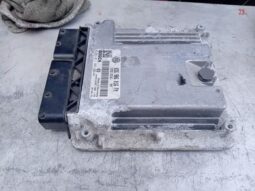 
										VW Motorvezérlő full									