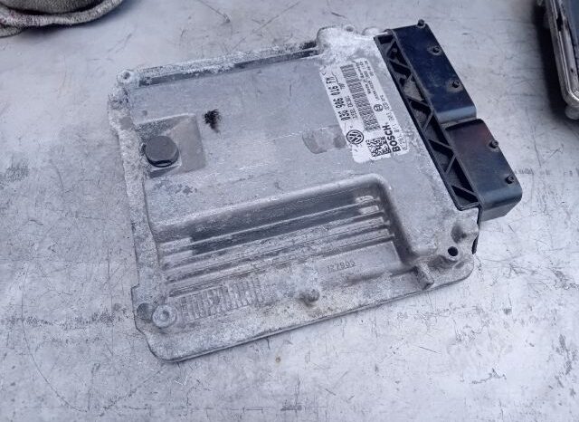 
								VW Motorvezérlő full									