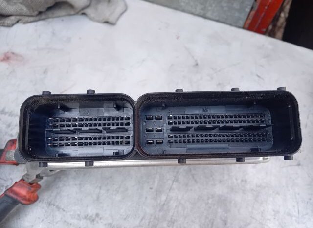 
								VW Motorvezérlő full									