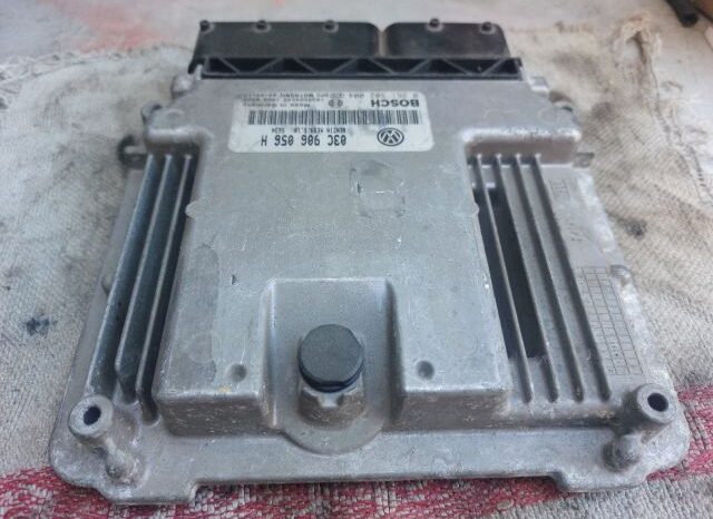 
								VW Motorvezérlő full									