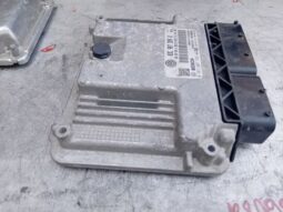 
										VW Motorvezérlő full									