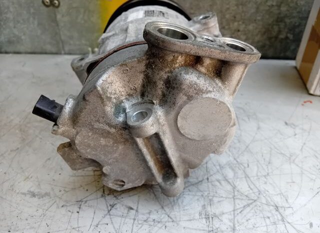 
								OPEL Klímakompresszor full									