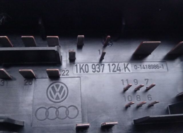 
								SKODA Biztosítéktábla Motortér full									
