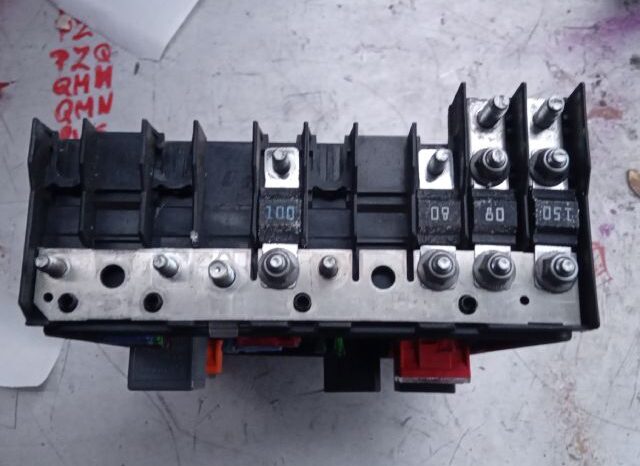 
								SKODA Biztosítéktábla Motortér full									