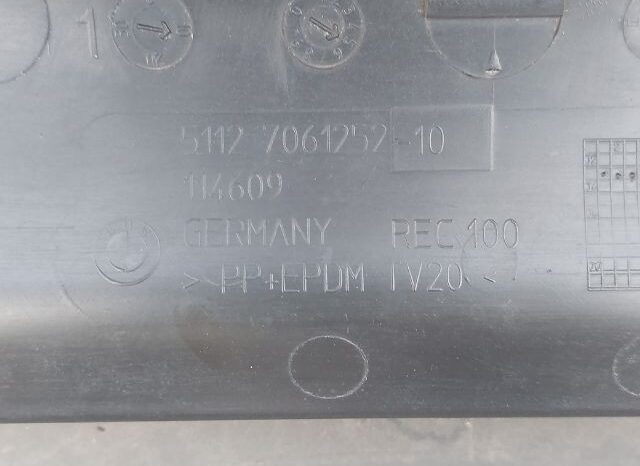 
								BMW Hátsó Lökhárító (Üresen) full									