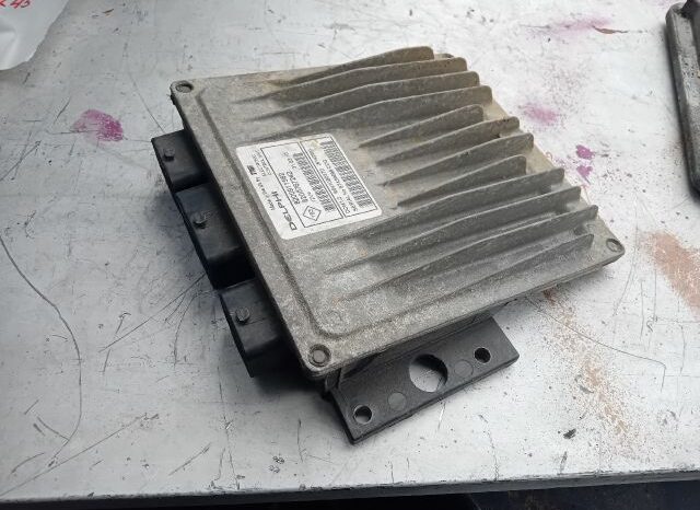 
								RENAULT Motorvezérlő full									