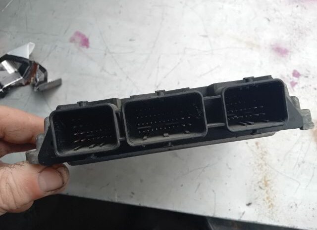 
								RENAULT Motorvezérlő full									