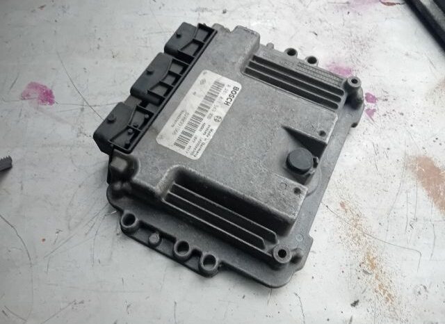 
								RENAULT Motorvezérlő full									