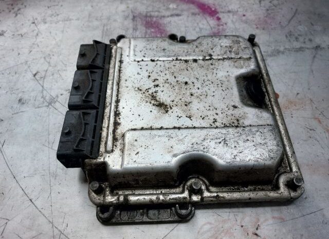 
								RENAULT Motorvezérlő full									