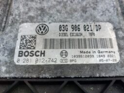 
										VW Motorvezérlő full									
