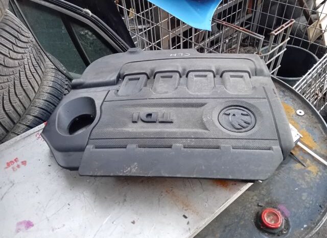 
								SKODA Felső Motorburkolat full									