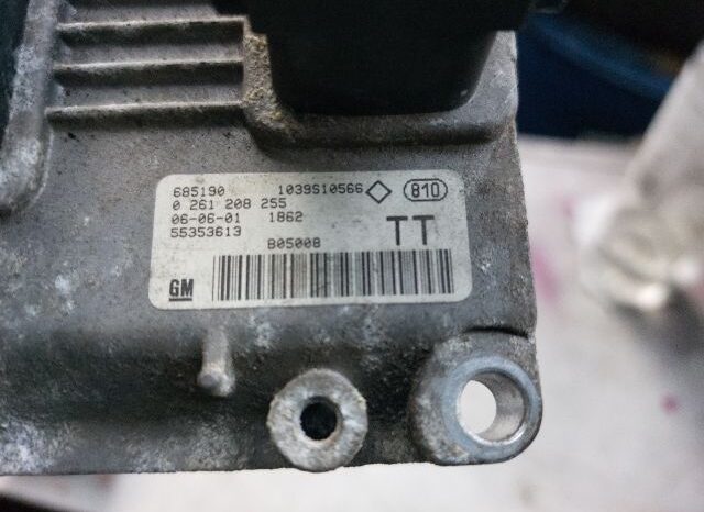 
								OPEL Motorvezérlő full									