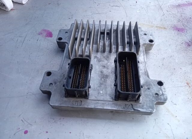 
								OPEL Motorvezérlő full									