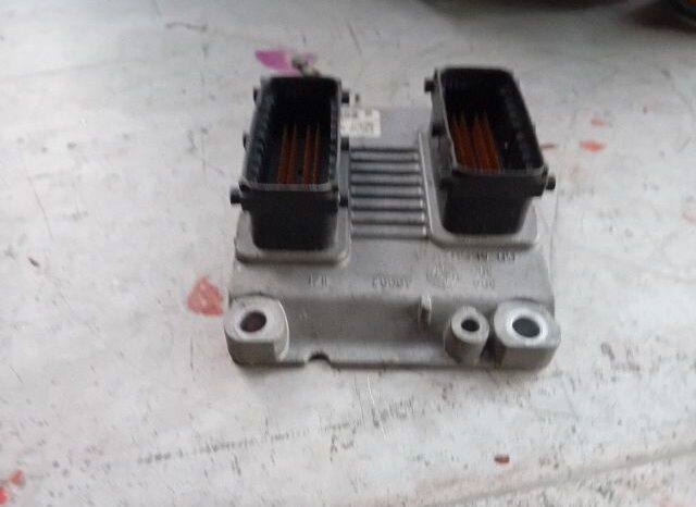 
								OPEL Motorvezérlő full									