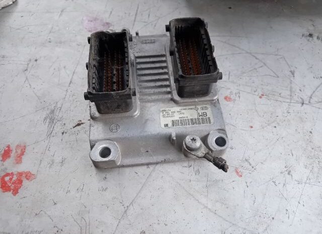 
								OPEL Motorvezérlő full									