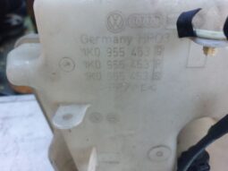 
										VW Ablakmosó Tartály full									