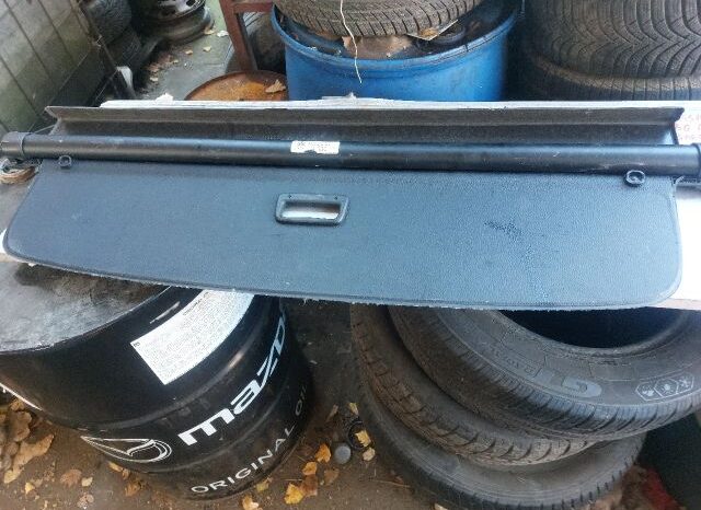 
								VW Csomagtér Roló full									