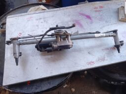 
										VW Első Ablaktörlő Szerkezet Motorral full									