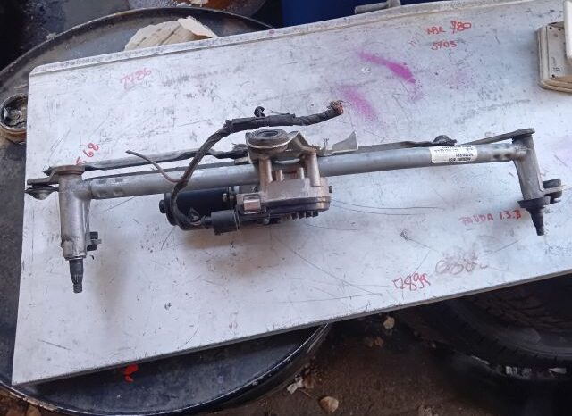 
								VW Első Ablaktörlő Szerkezet Motorral full									