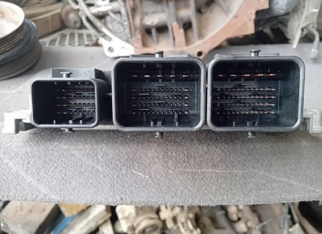 
								PEUGEOT Motorvezérlő full									