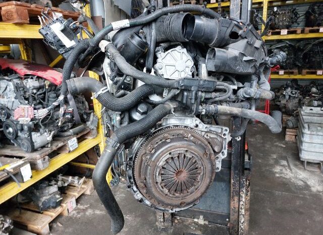 
								PEUGEOT Komplett Motor (Segédberendezésekkel) full									