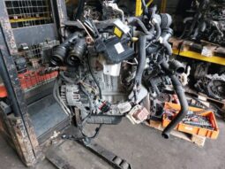 
										PEUGEOT Komplett Motor (Segédberendezésekkel) full									