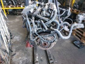 TOYOTA Komplett Motor (Segédberendezésekkel)