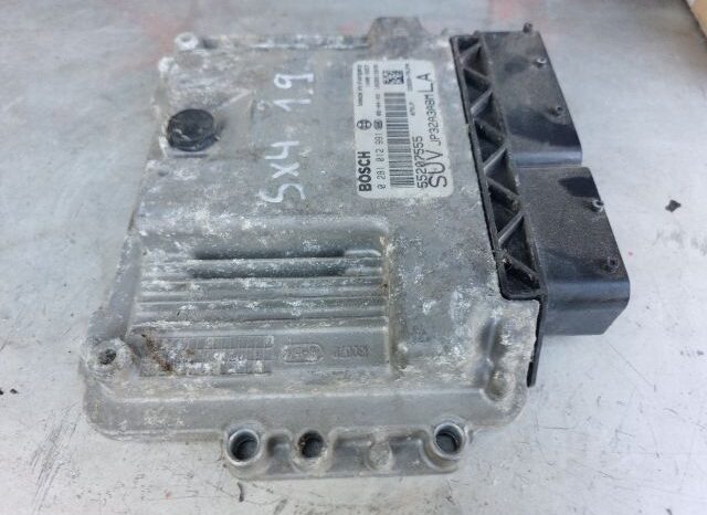 
								SUZUKI Motorvezérlő full									