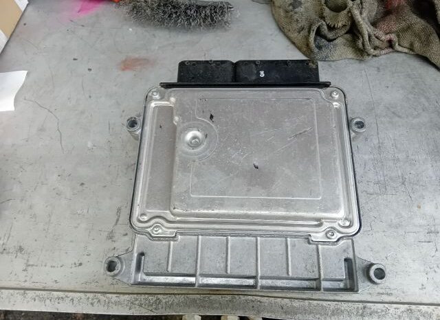 
								KIA Motorvezérlő full									
