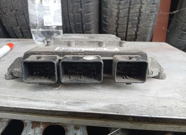 
								FORD Motorvezérlő full									