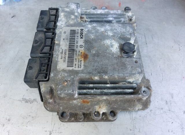 
								RENAULT Motorvezérlő full									