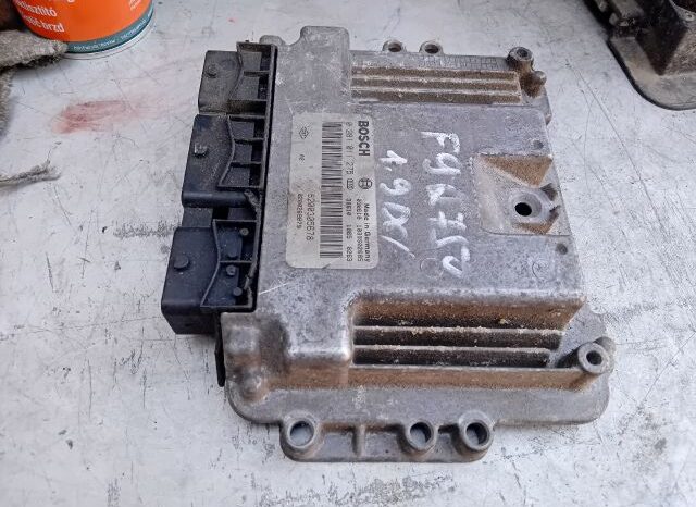 
								RENAULT Motorvezérlő full									