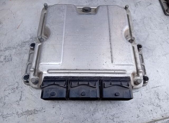 
								RENAULT Motorvezérlő full									