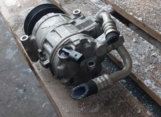
								VW Klímakompresszor full									