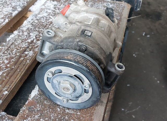 
								VW Klímakompresszor full									