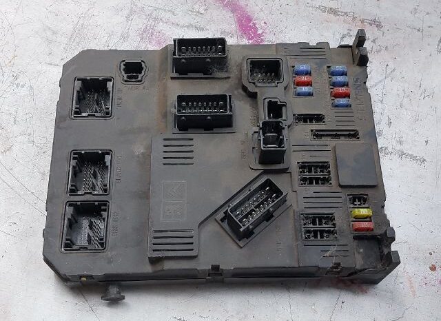 
								PEUGEOT Komfort Elektronika full									