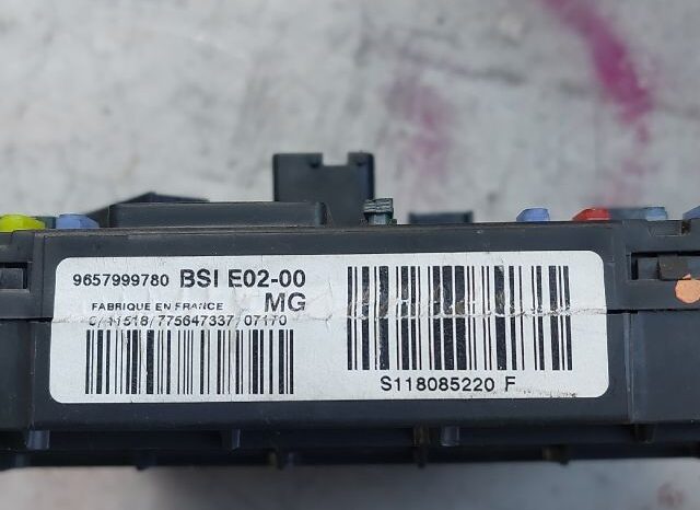 
								CITROËN Biztosítéktábla Utastér full									