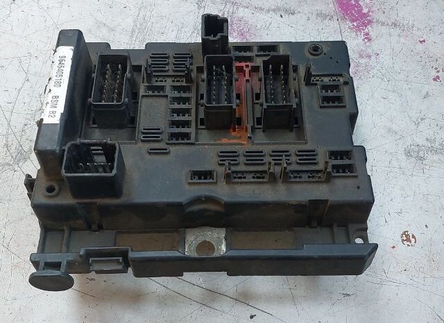 
								PEUGEOT Biztosítéktábla Motortér full									