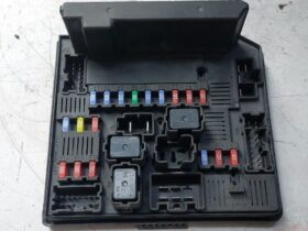 NISSAN Biztosítéktábla Motortér