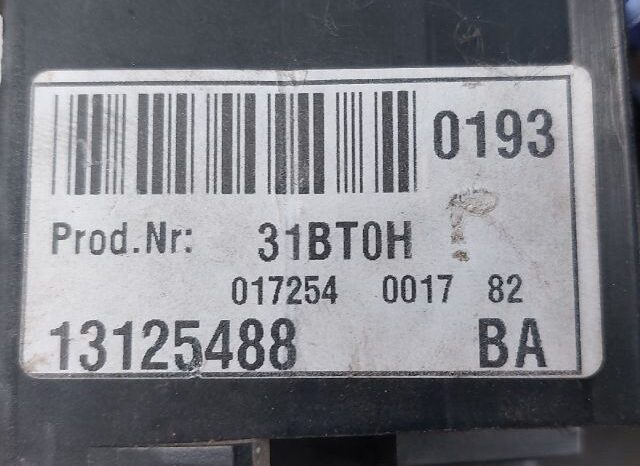 
								OPEL Biztosítéktábla Motortér full									